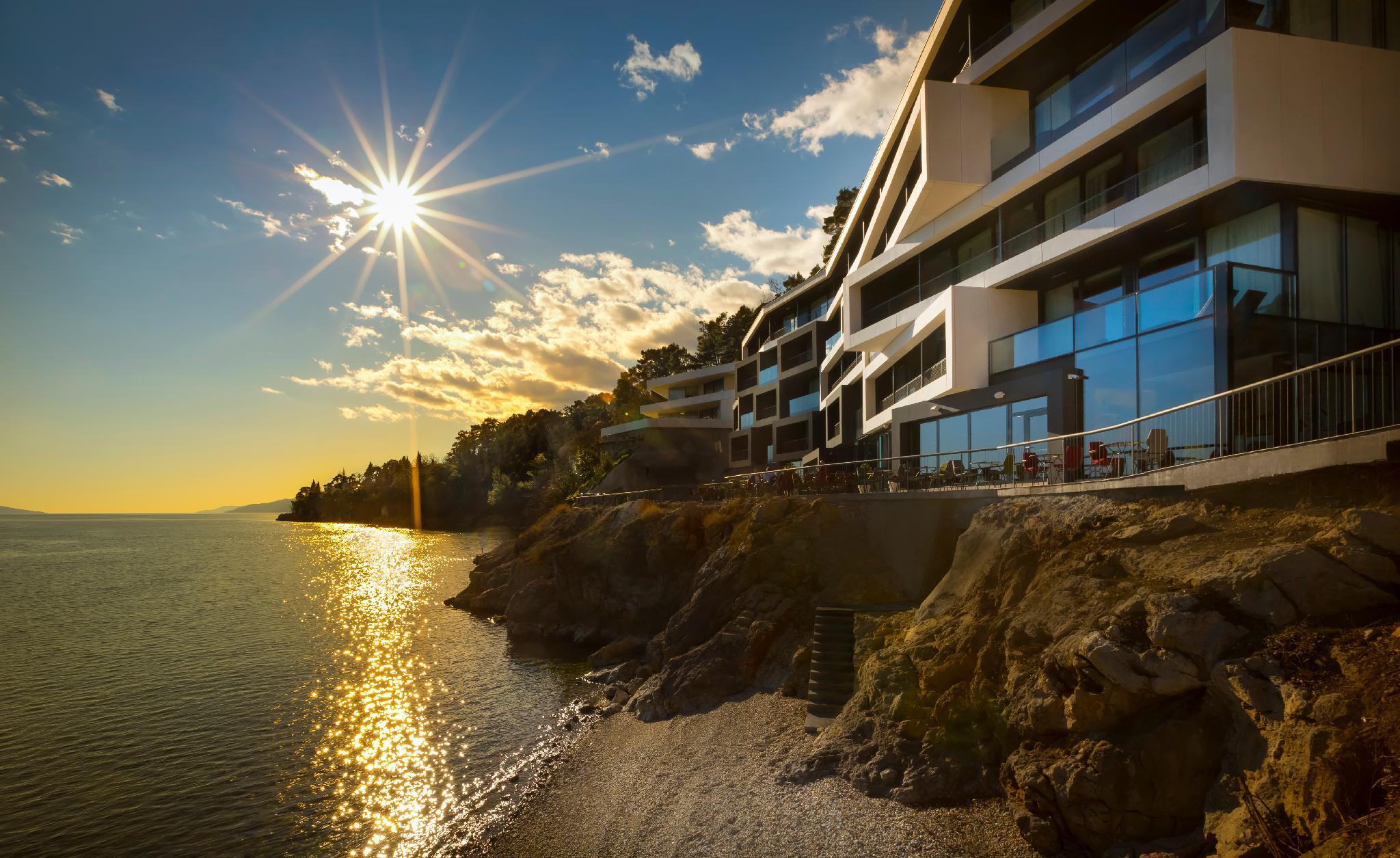 Hotel Boutique & Design Navis - Small Luxury Of The World 5*