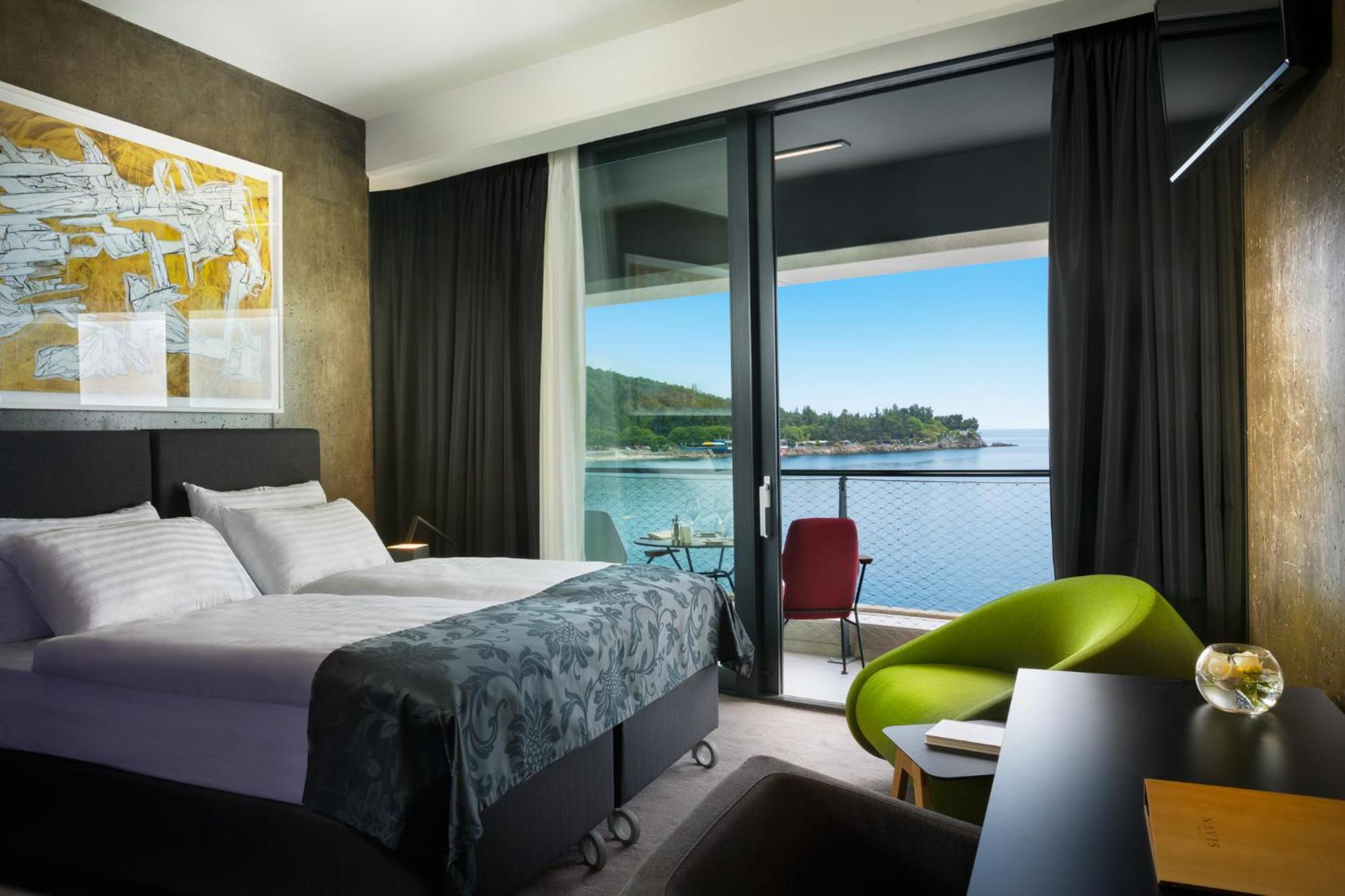 Hotel Boutique & Design Navis - Small Luxury Of The World 5*
